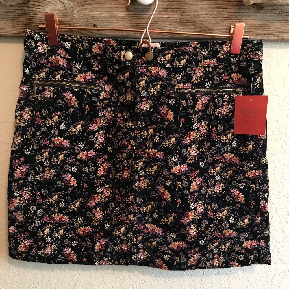 Pretty floral corduroy skirt